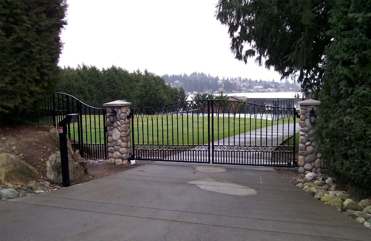 Expert technicians providing timely driveway gate repair in Houston to fix mechanical and electrical issues with precision.