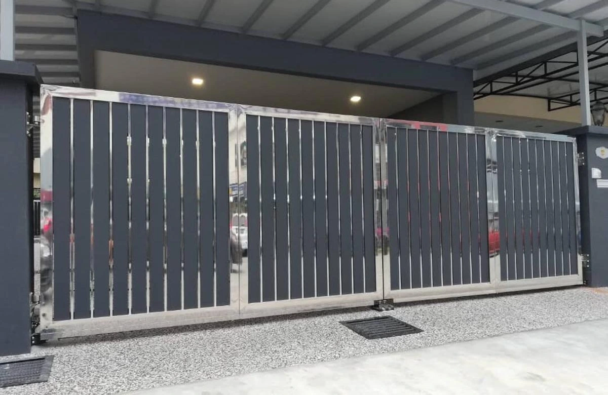 Expert repair services for industrial-grade commercial gates in Houston — built for strength and security.