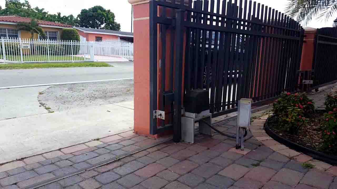 Rolling Gate Service Maintenance Houston