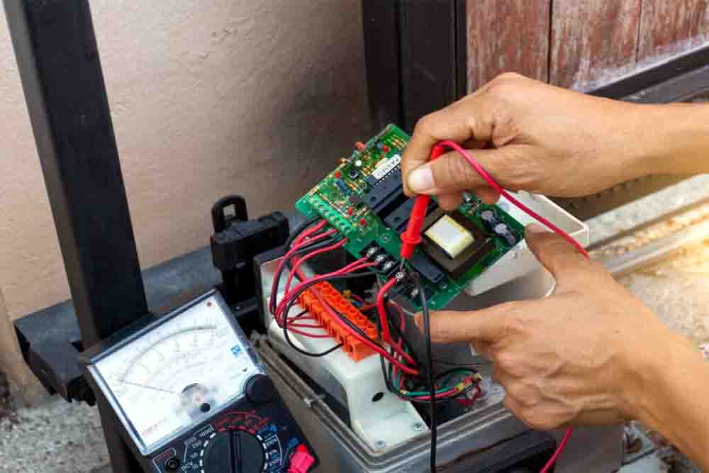 Houston electric gate repair and maintenance