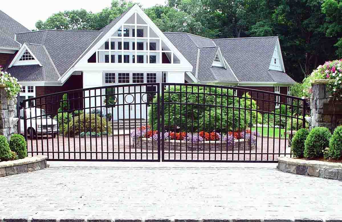 Metal Driveway Gates Repair in Houston